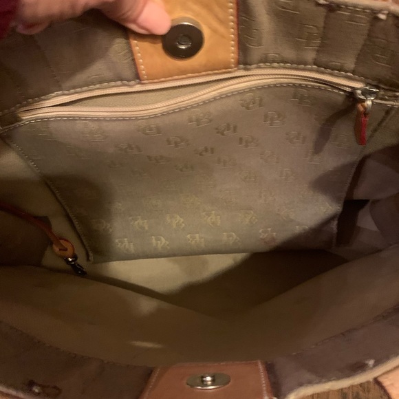 Vintage Dooney & Bourke Signature Handbag - Picture 7 of 7